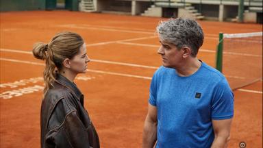 Camaleón: El pasado no cambia 1x6